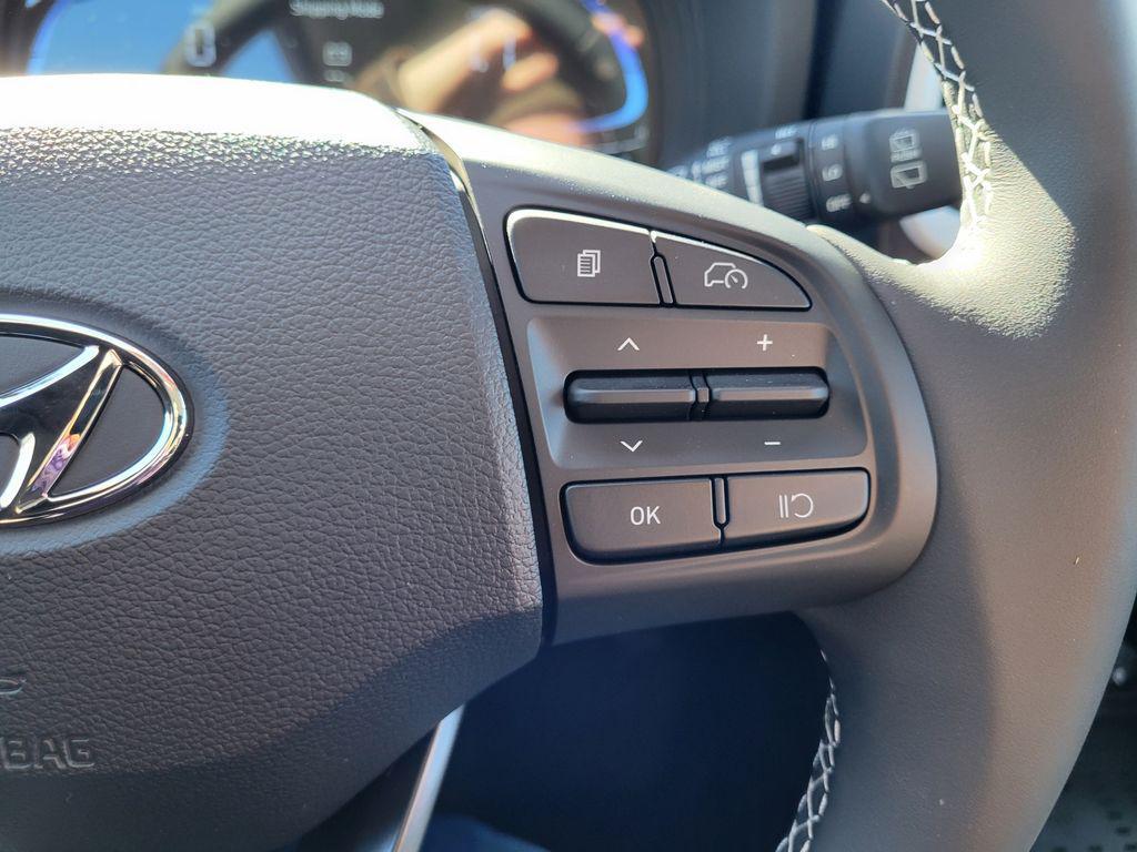 new 2025 Hyundai Venue car, priced at $25,270