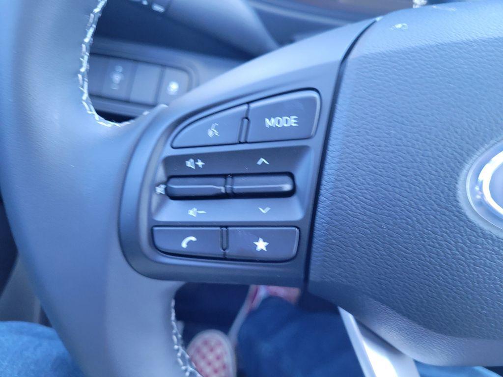 new 2025 Hyundai Venue car, priced at $24,080