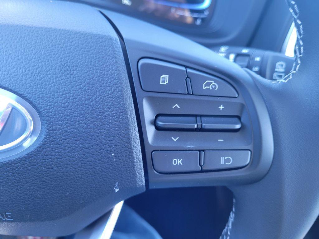 new 2025 Hyundai Venue car, priced at $24,080