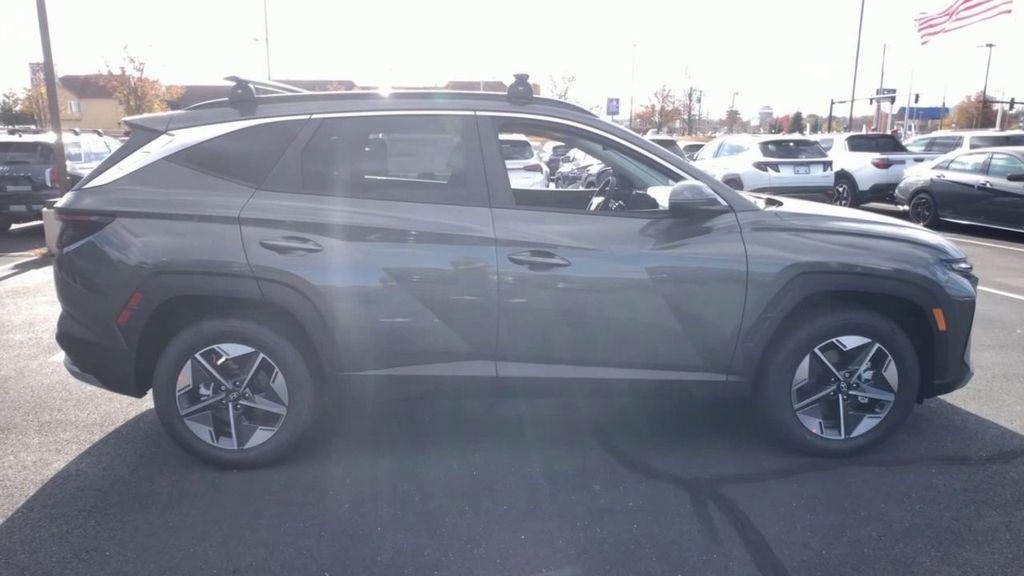 new 2025 Hyundai TUCSON Hybrid car, priced at $34,515