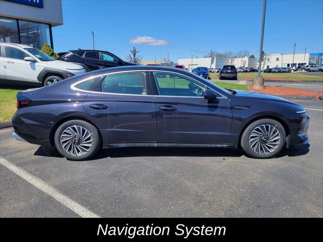 new 2024 Hyundai Sonata Hybrid car, priced at $37,905