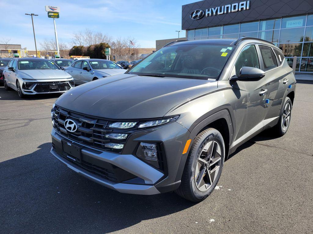 new 2025 Hyundai TUCSON Hybrid car, priced at $36,363