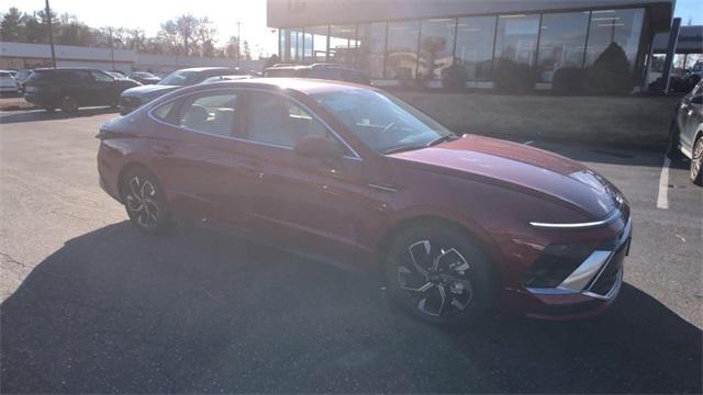 new 2024 Hyundai Sonata car, priced at $30,735