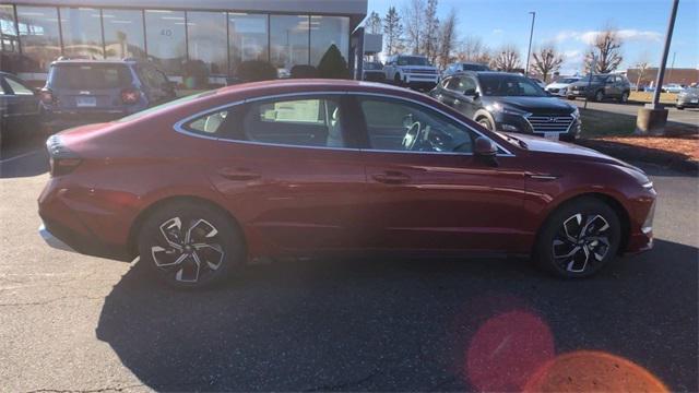 new 2024 Hyundai Sonata car, priced at $30,735