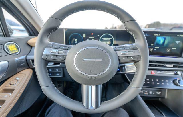 new 2025 Hyundai Sonata Hybrid car, priced at $39,185