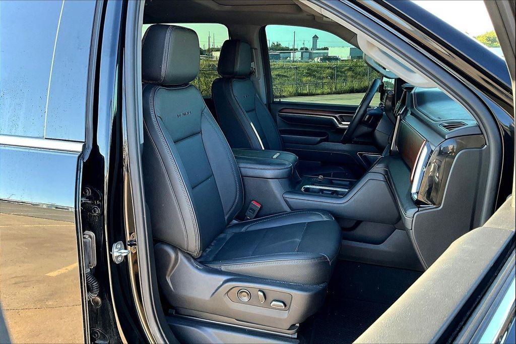 used 2024 GMC Sierra 2500 car, priced at $69,000