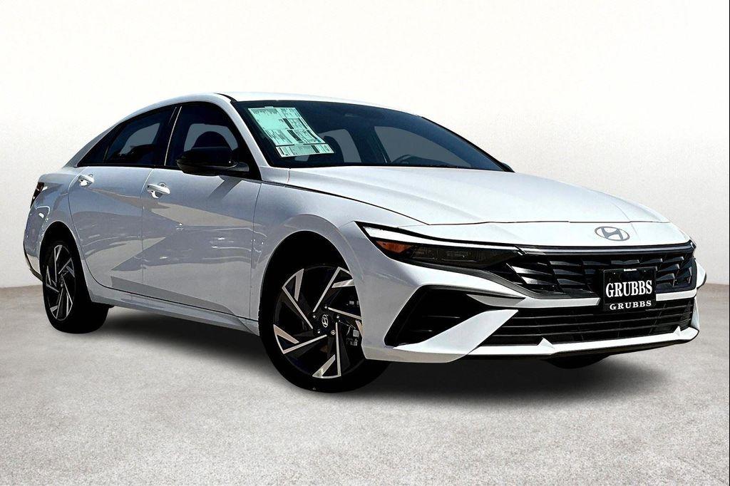new 2025 Hyundai Elantra car, priced at $24,786