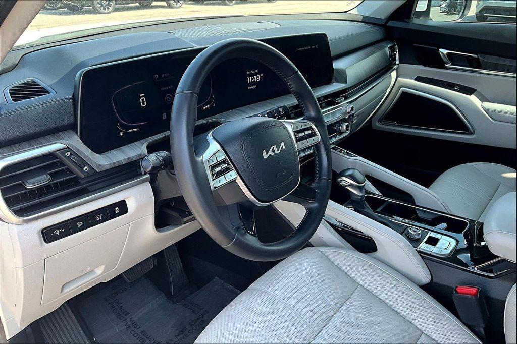 used 2023 Ford Explorer car, priced at $34,250