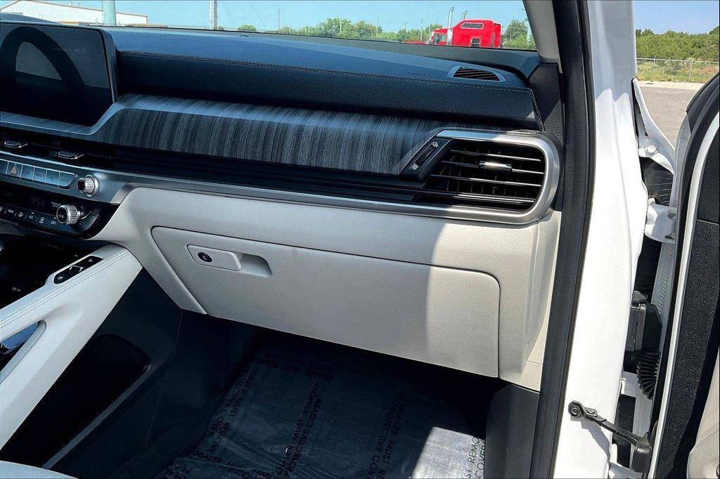 used 2023 Ford Explorer car, priced at $34,250