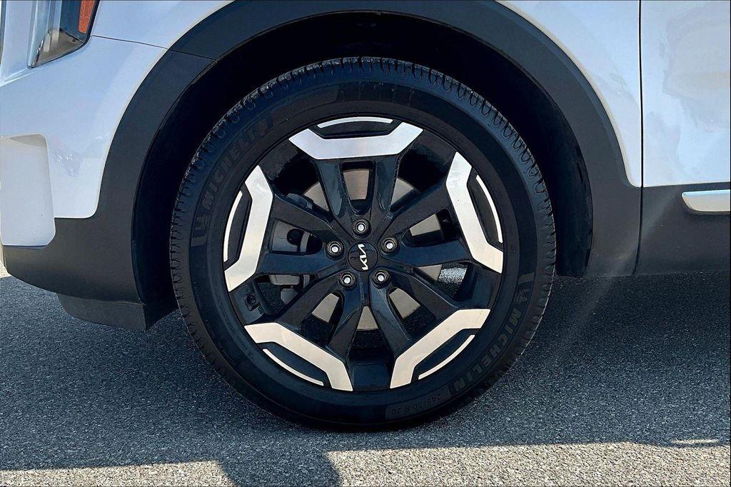 used 2023 Ford Explorer car, priced at $34,250