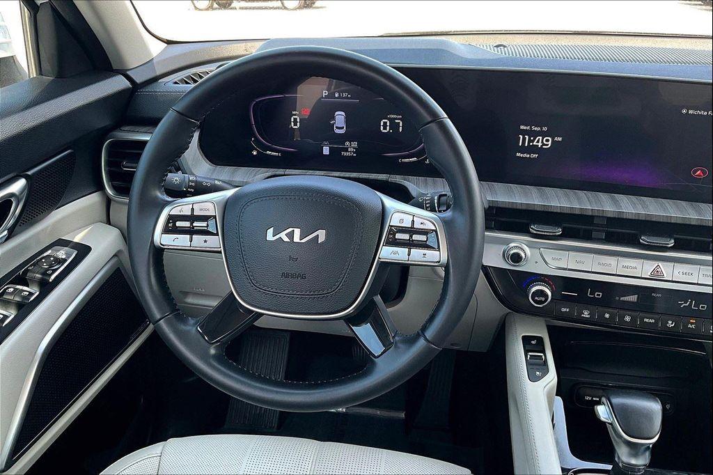 used 2023 Ford Explorer car, priced at $34,250