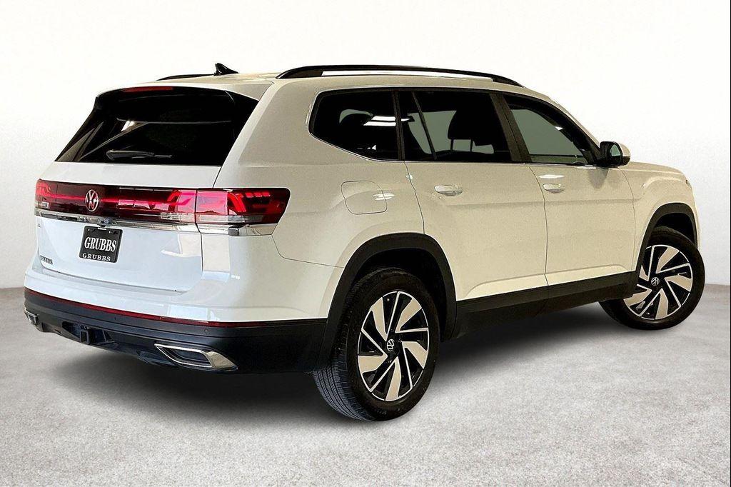 used 2024 Volkswagen Atlas car, priced at $33,250