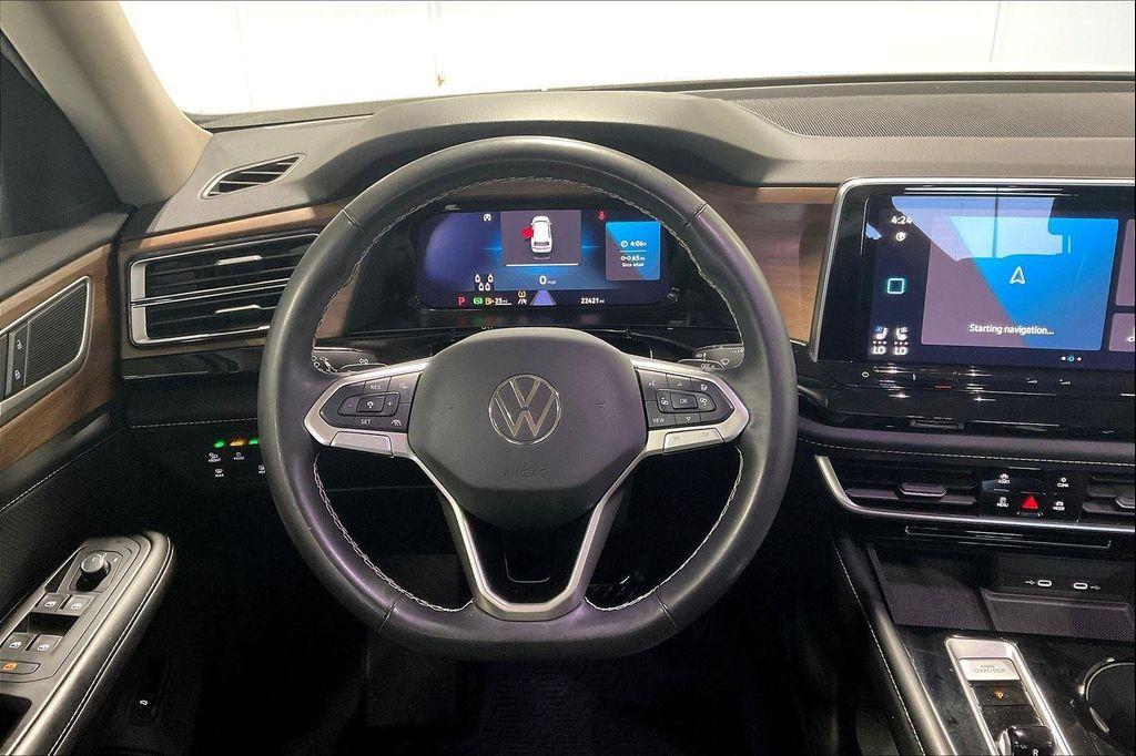 used 2024 Volkswagen Atlas car, priced at $33,250