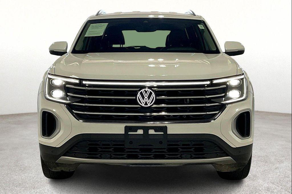 used 2024 Volkswagen Atlas car, priced at $33,250