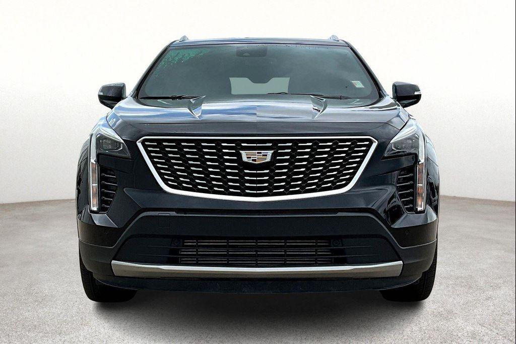 used 2023 Cadillac XT4 car, priced at $28,000