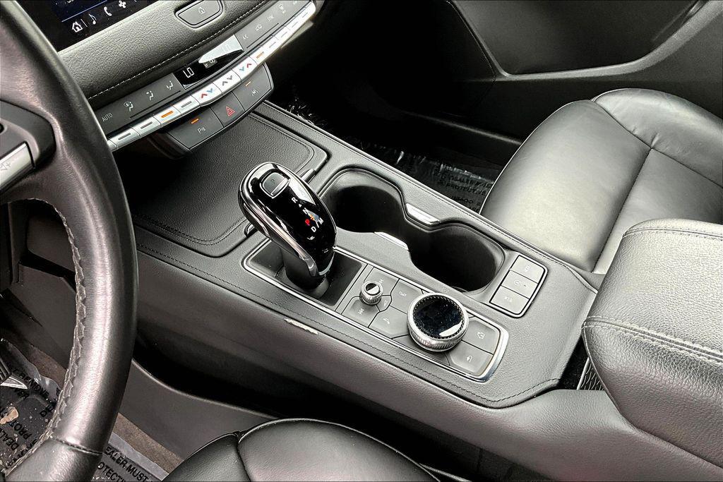 used 2023 Cadillac XT4 car, priced at $28,000