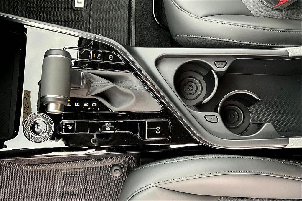new 2025 Kia Niro car, priced at $29,255