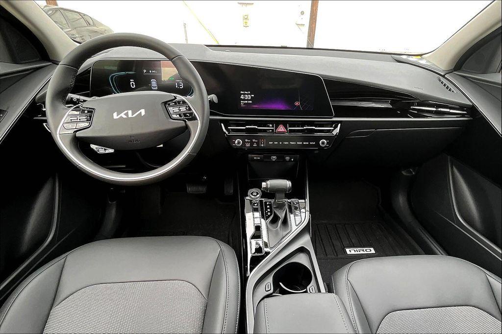 new 2025 Kia Niro car, priced at $29,255