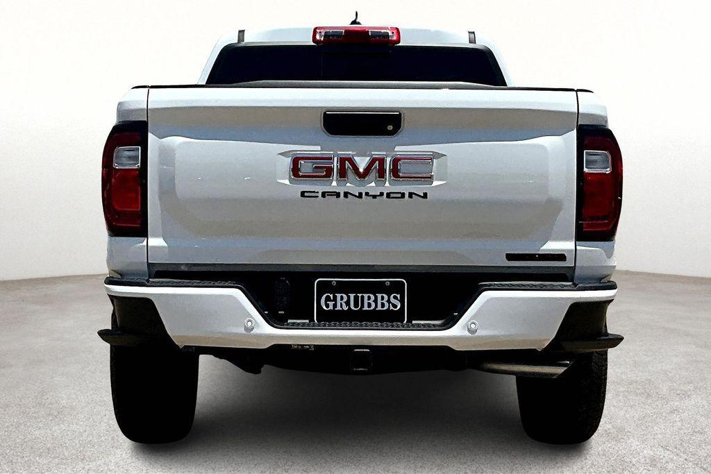 new 2025 GMC Canyon car, priced at $40,987