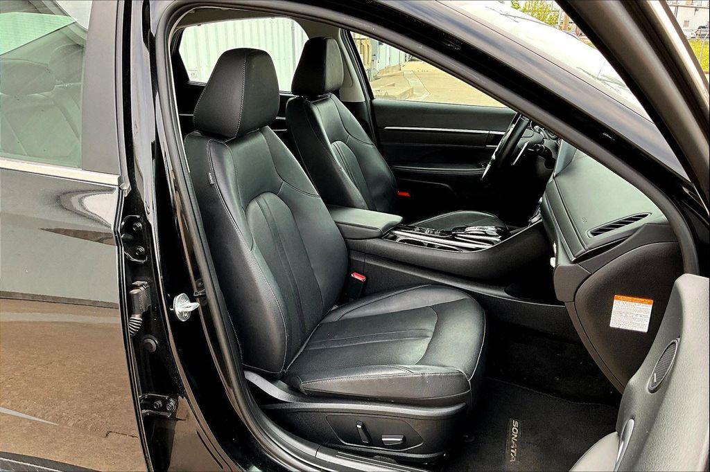 used 2022 Hyundai Sonata Hybrid car, priced at $19,000