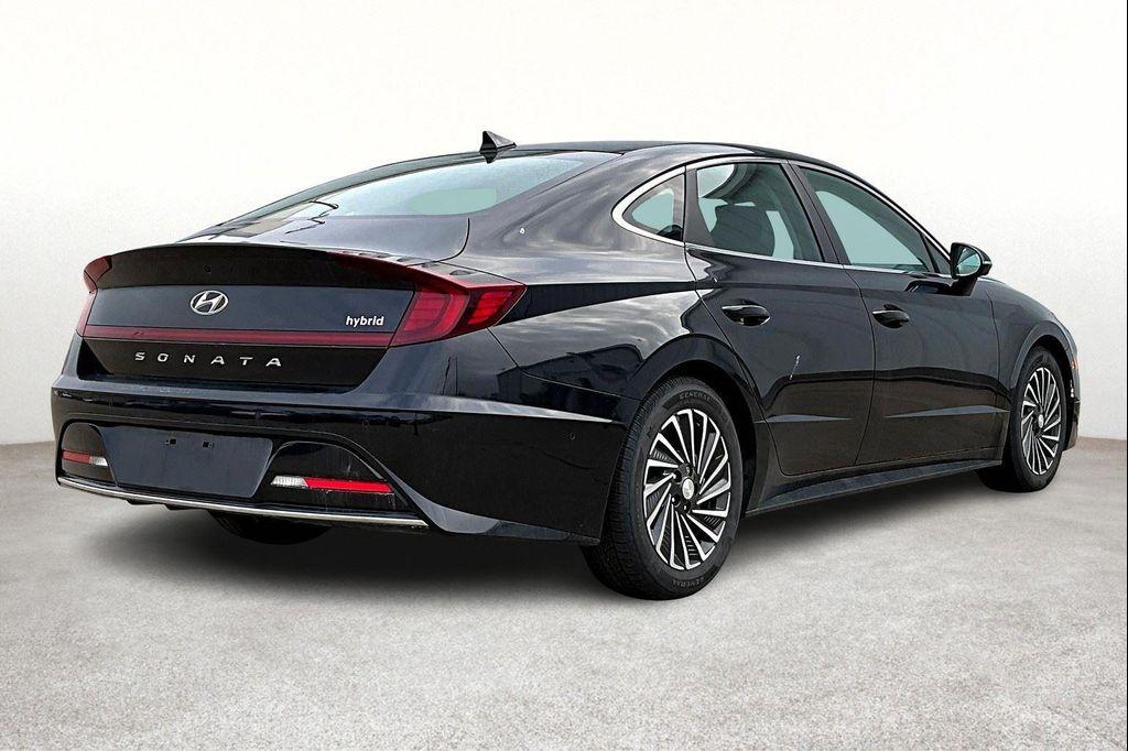 used 2022 Hyundai Sonata Hybrid car, priced at $19,000