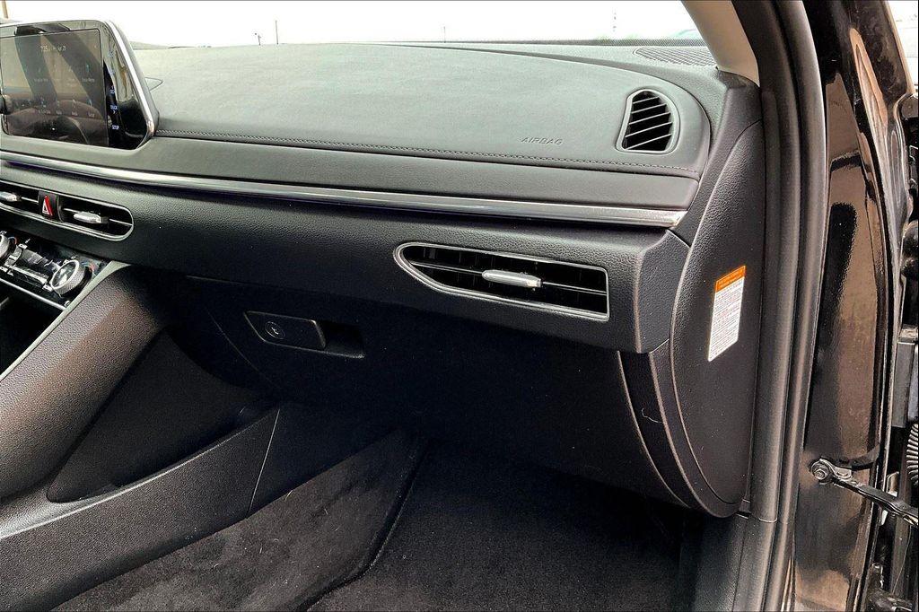 used 2022 Hyundai Sonata Hybrid car, priced at $19,000