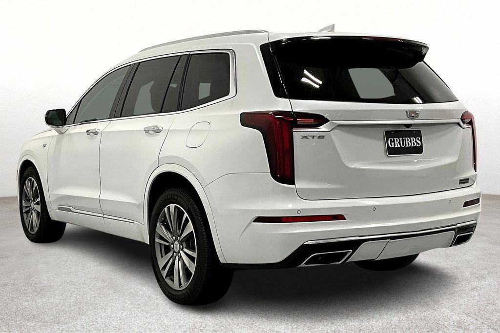 used 2021 Cadillac XT6 car, priced at $29,000