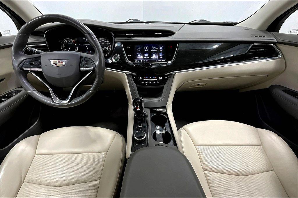 used 2021 Cadillac XT6 car, priced at $29,000
