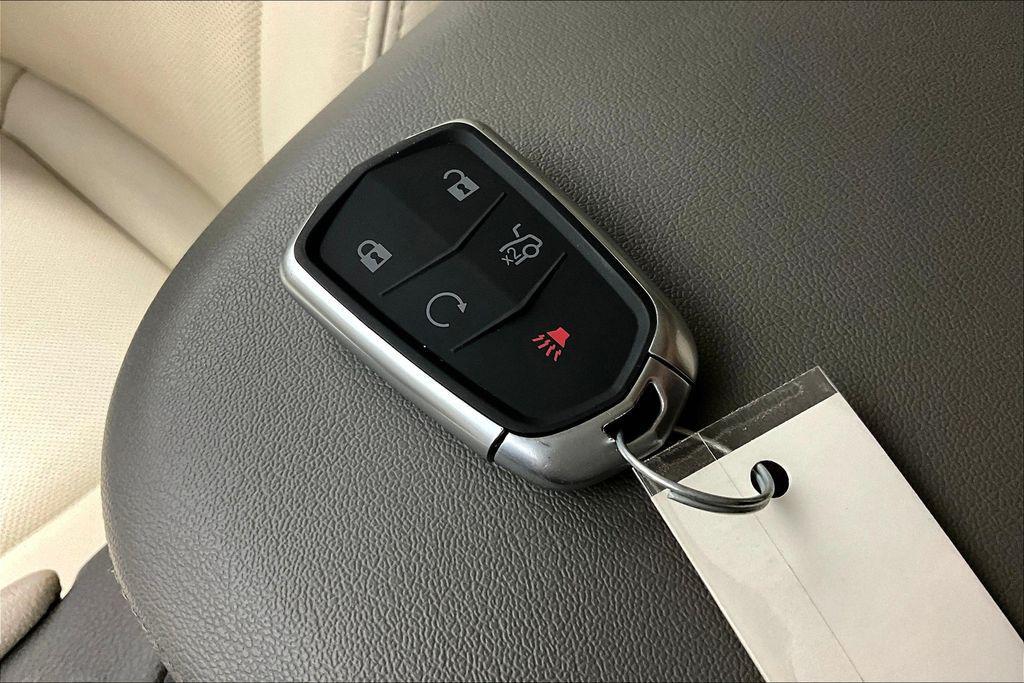 used 2021 Cadillac XT6 car, priced at $29,000