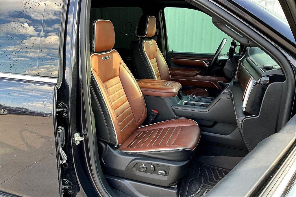 used 2024 GMC Sierra 2500 car, priced at $75,000