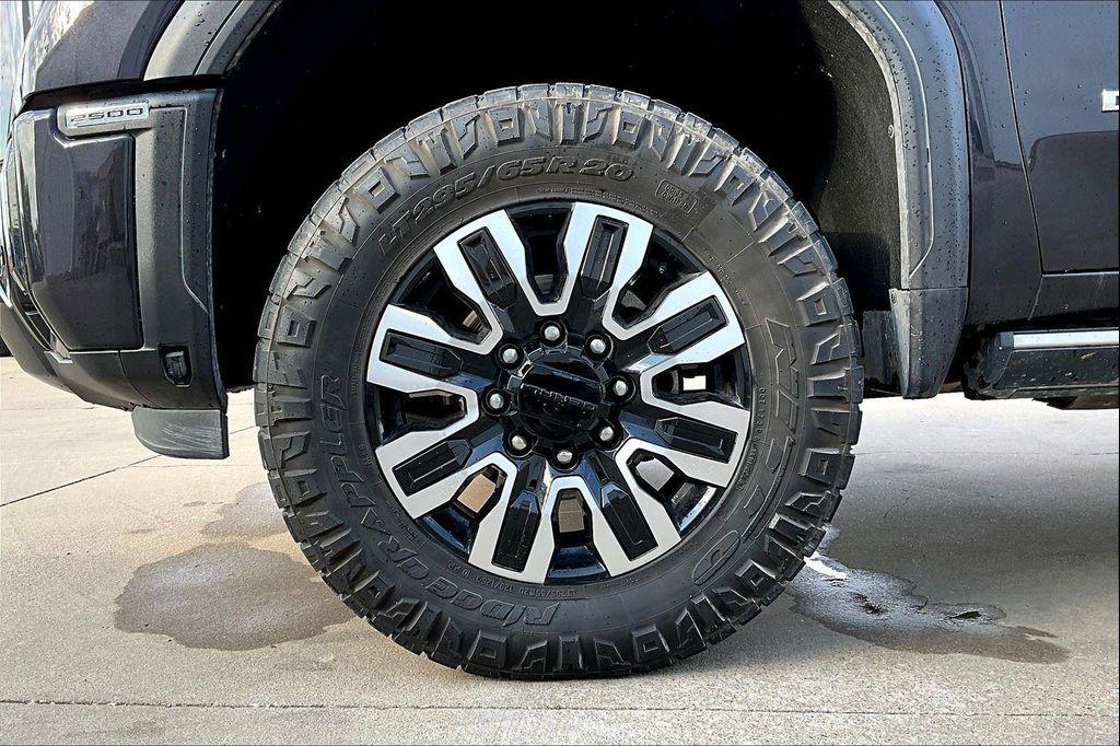 used 2024 GMC Sierra 2500 car, priced at $75,000