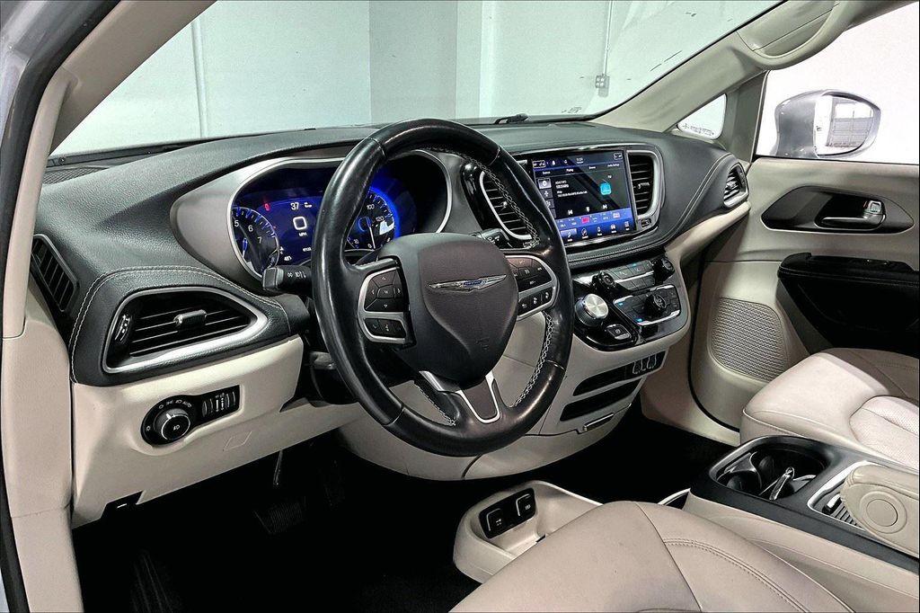 used 2021 Chrysler Pacifica car, priced at $19,000