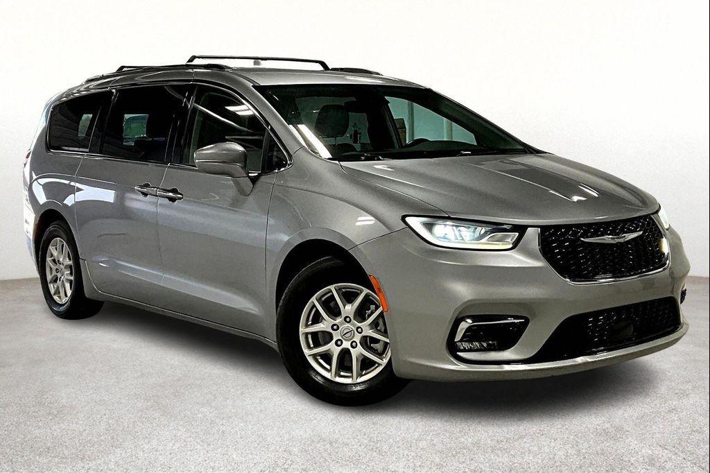 used 2021 Chrysler Pacifica car, priced at $19,000