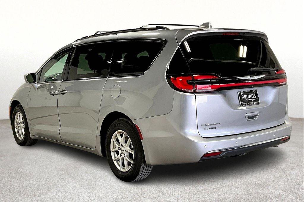 used 2021 Chrysler Pacifica car, priced at $19,000
