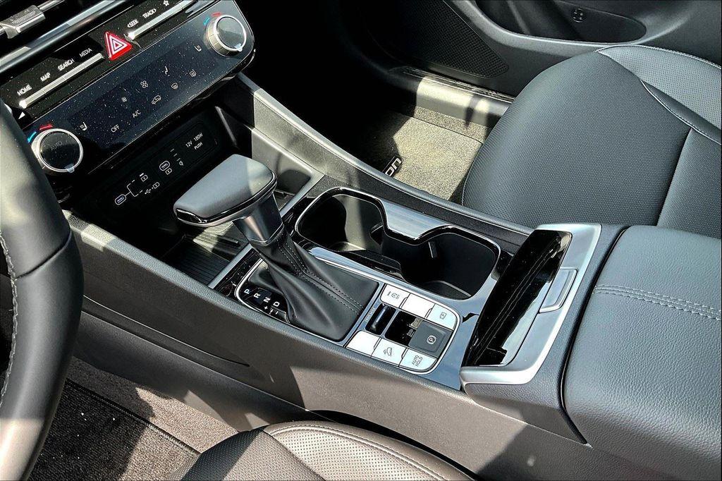 new 2025 Hyundai Tucson car, priced at $33,229