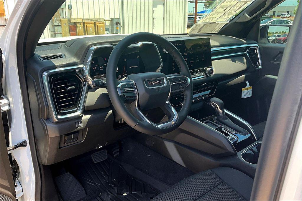 new 2025 GMC Canyon car, priced at $42,399