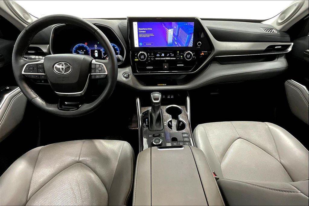 used 2023 Toyota Highlander car, priced at $41,000