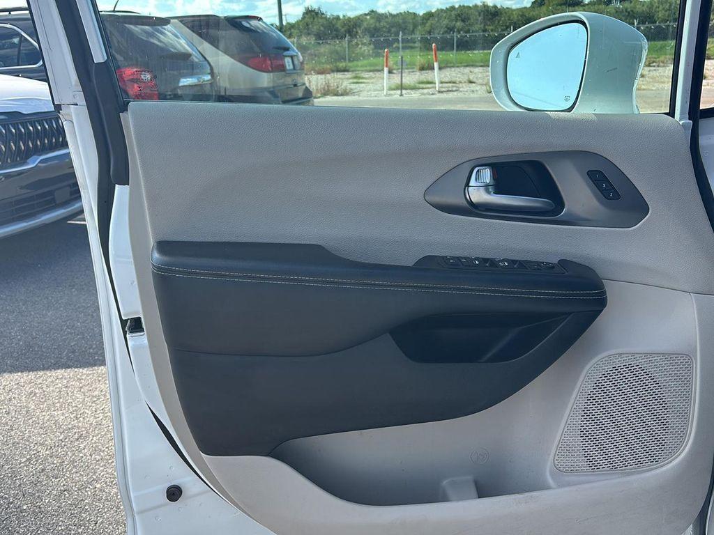 used 2022 Chrysler Pacifica car, priced at $22,750