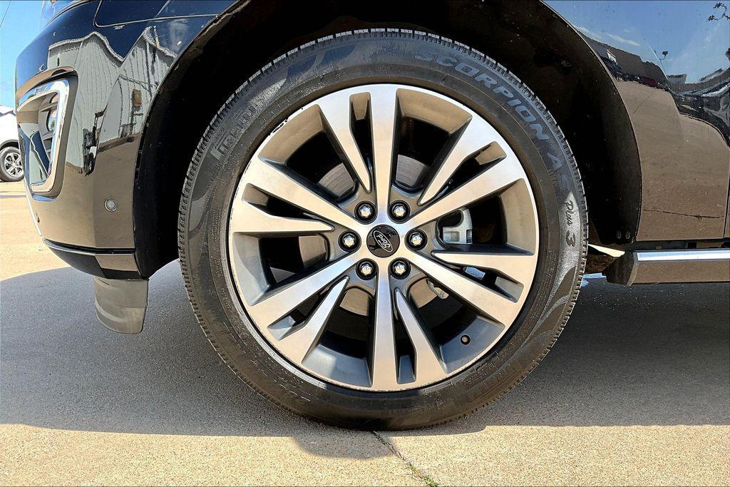 used 2020 Ford Expedition car, priced at $35,000