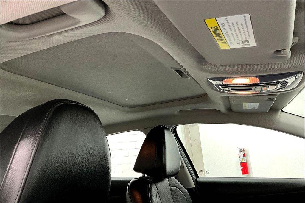 used 2022 Hyundai ELANTRA HEV car, priced at $21,000