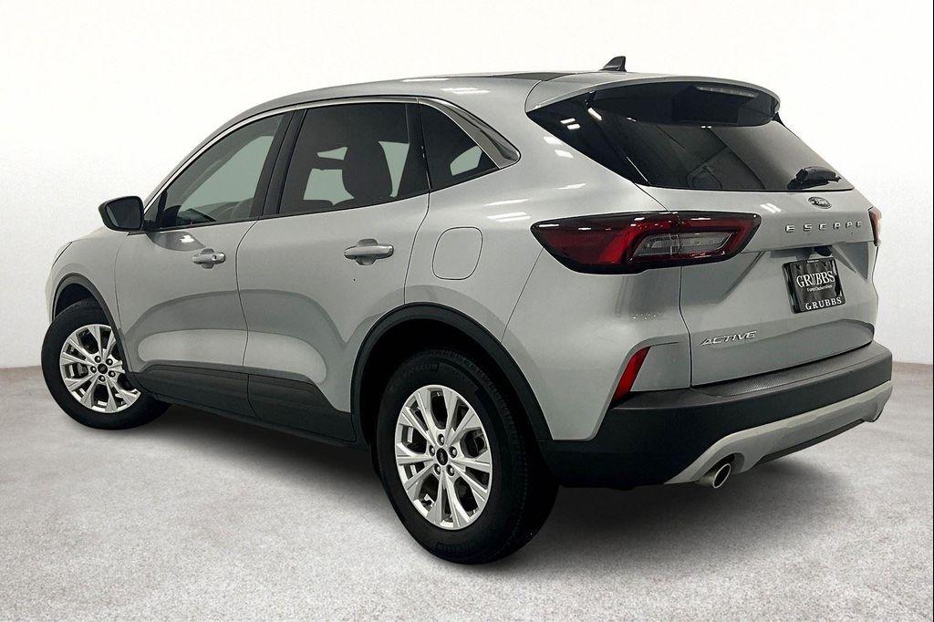 used 2023 Ford Escape car, priced at $21,645