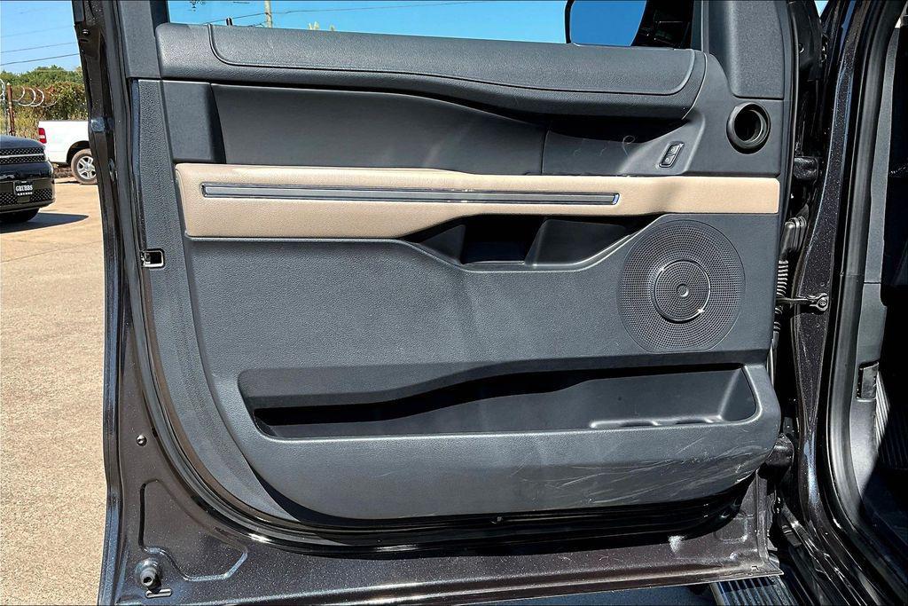 used 2024 Ford Expedition car, priced at $46,000