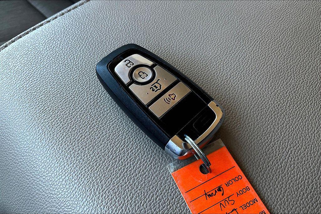 used 2024 Ford Expedition car, priced at $46,000