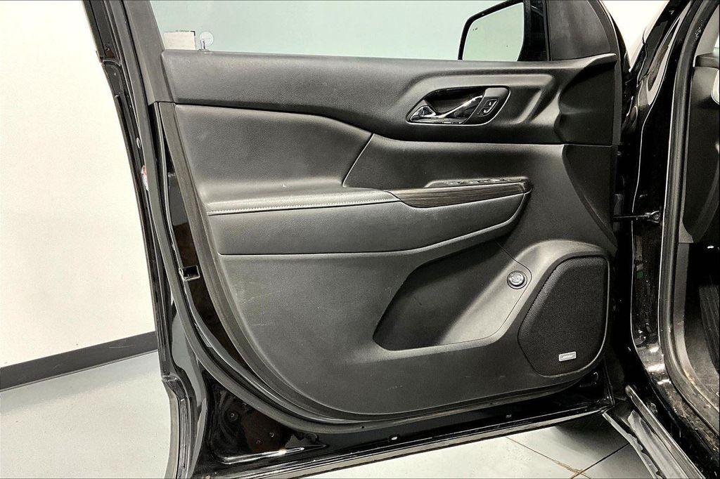 used 2018 GMC Acadia car, priced at $17,000