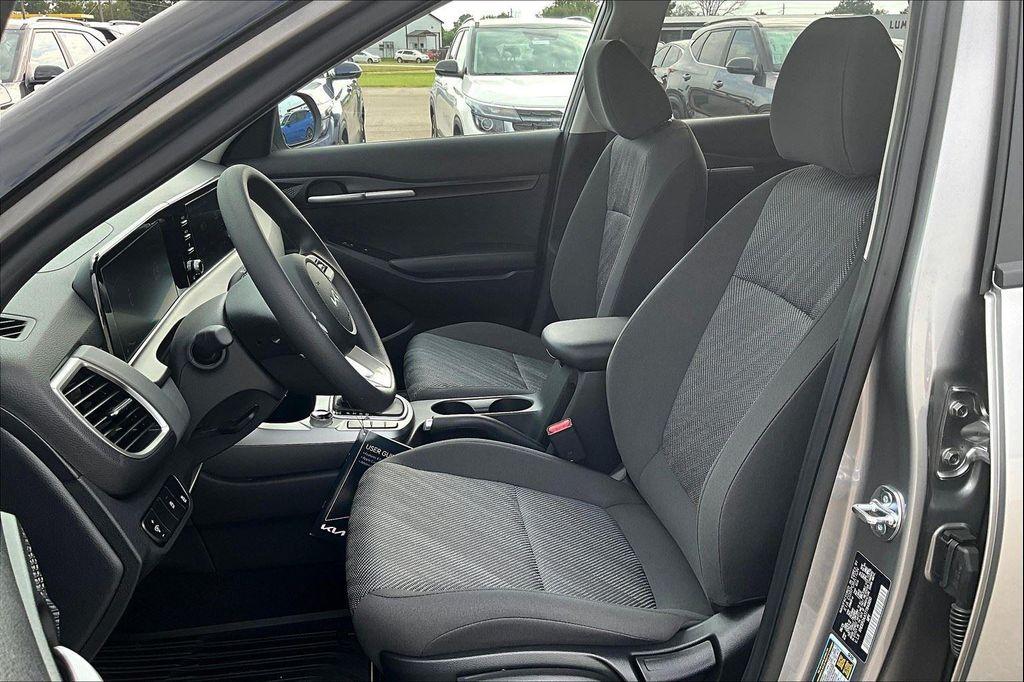 new 2026 Kia Seltos car, priced at $24,525
