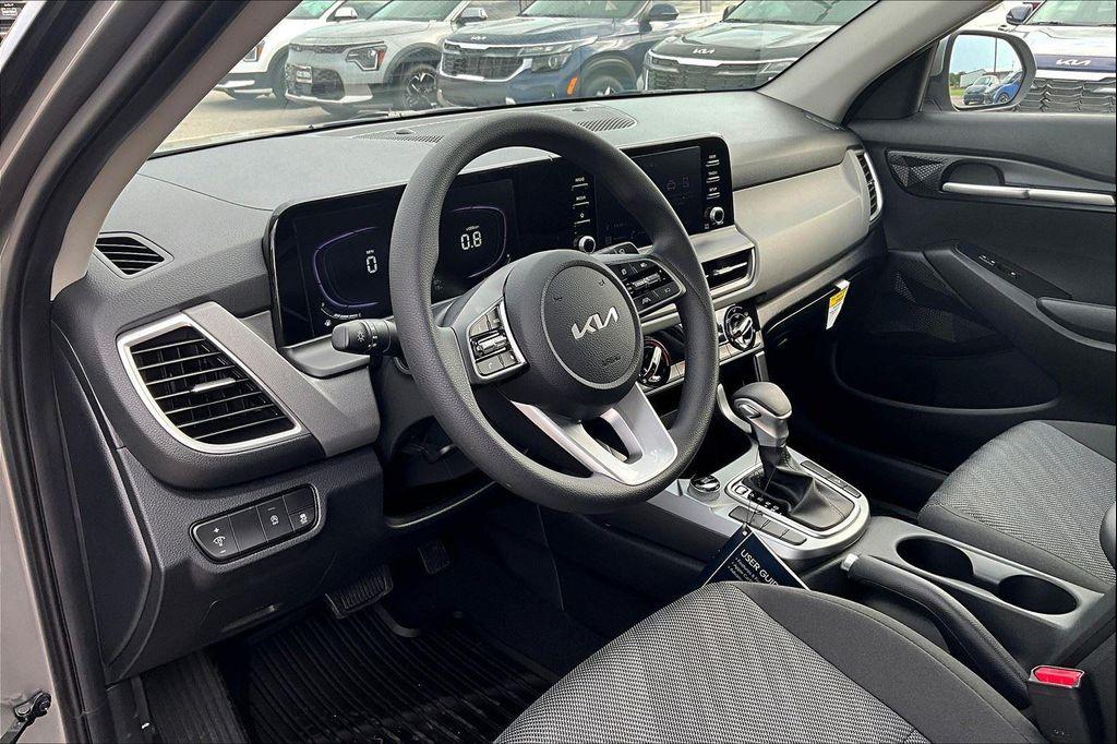new 2026 Kia Seltos car, priced at $24,525