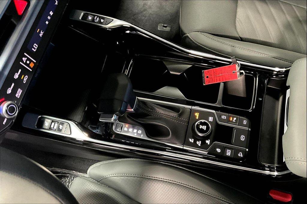 new 2025 Kia Sorento car, priced at $46,550