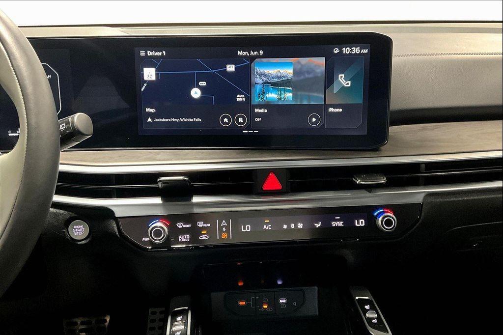 new 2025 Kia Sorento car, priced at $46,550