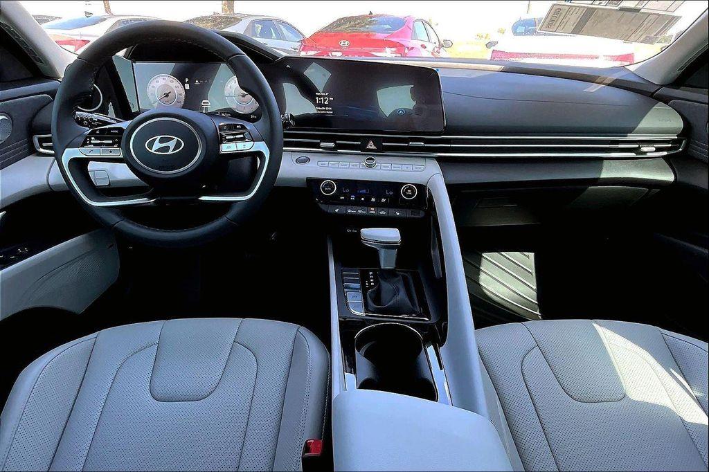 new 2025 Hyundai Elantra car, priced at $27,627