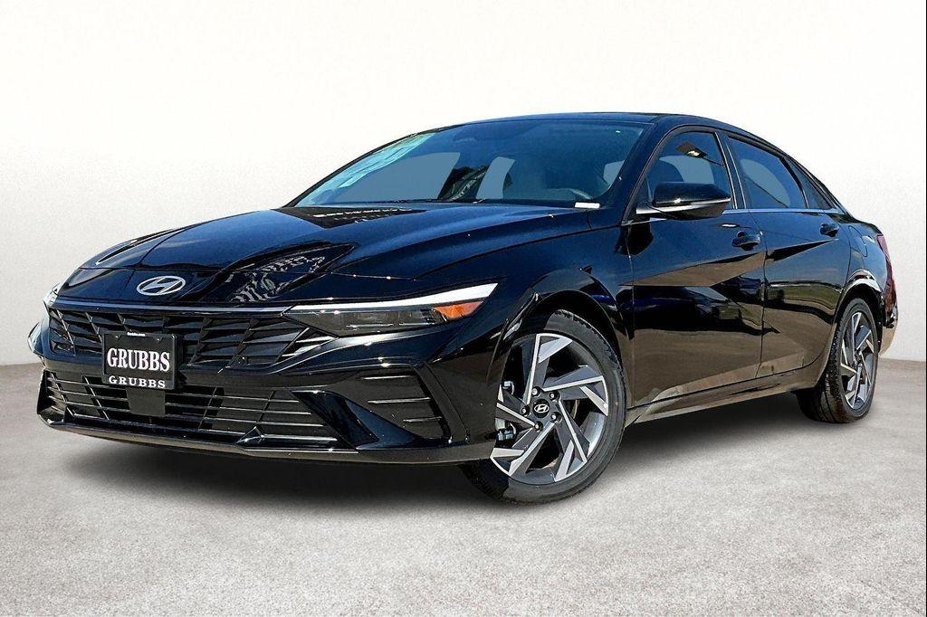 new 2025 Hyundai Elantra car, priced at $27,627